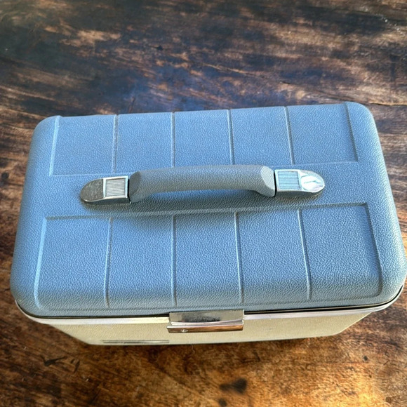 Vintage starflite  Train Case Luggage Blue and grey Preowned - Picture 10 of 12